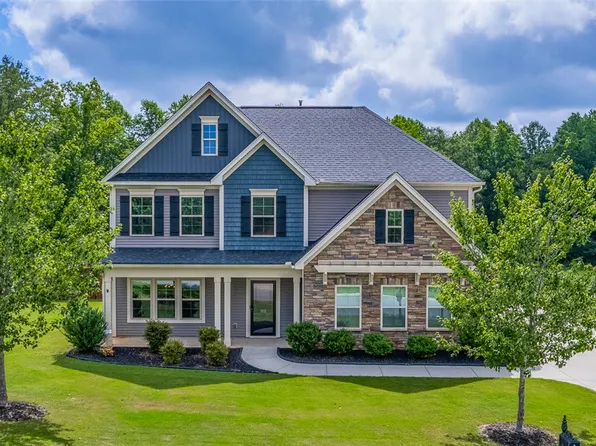 352 Avendell Dr, Easley, SC 29642