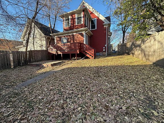 2nd image of 668 Jessamine Ave E