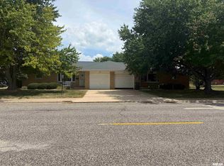 144-146 N Nebraska Ave, Morton, IL 61550
