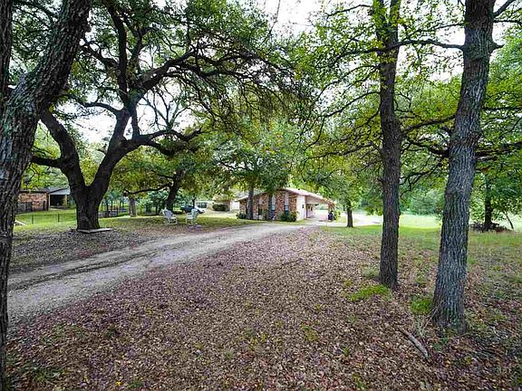 4th image of 618 Pecan Creek Dr