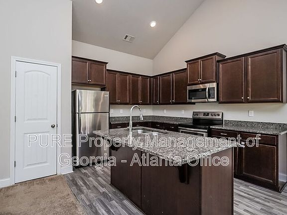 5th image of 155 Mandy Ln