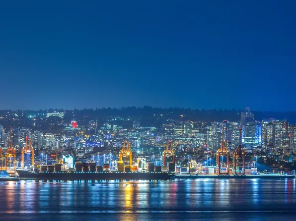 125 E 14th St #2301, North Vancouver, BC V7L 2N7