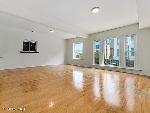 3rd image of 1618 W Chicago Ave APT 2