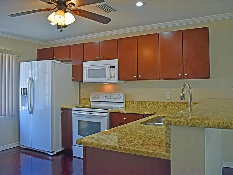 4311 W Virginia Ave — Photo 10