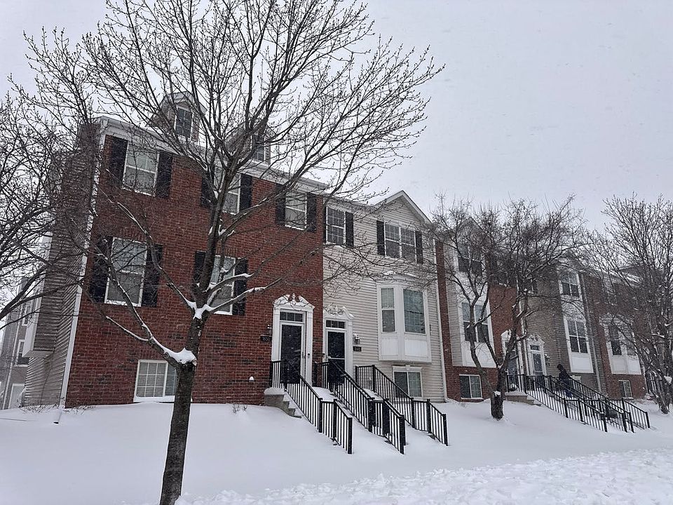 2nd image of 1646 Riverside Dr