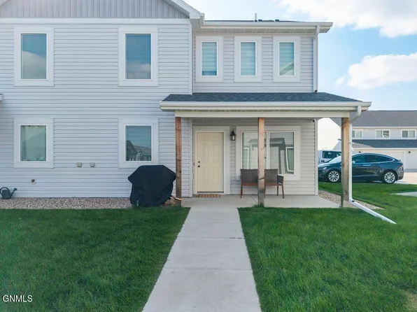 3309 Kenner Loop, Bismarck, ND 58504