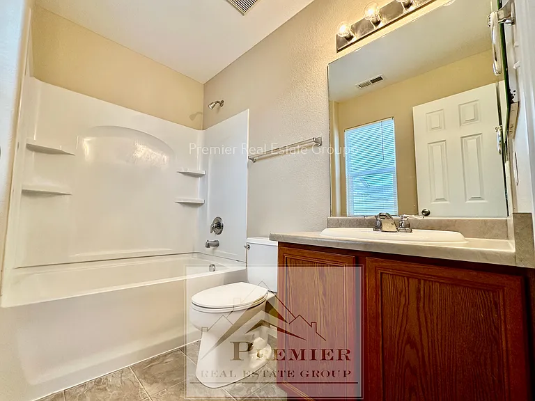 7938 Sandy Springs Point — Photo 10