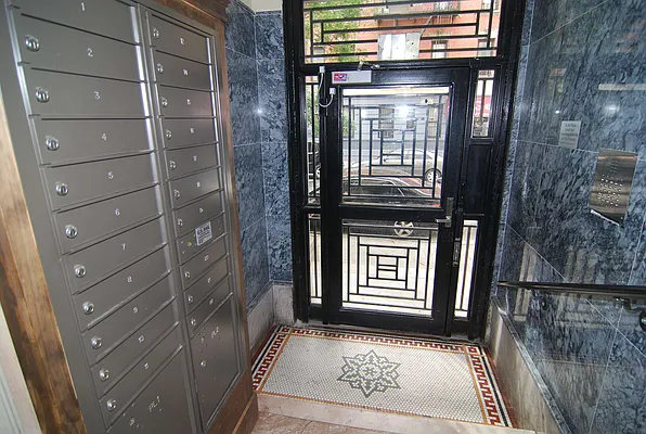 Rented by Building Equity Management LLC | media 6