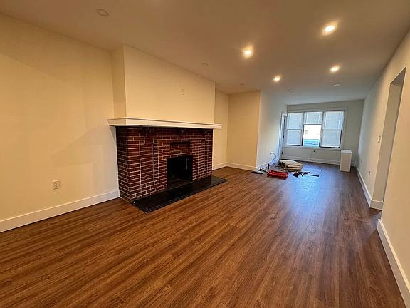 5th image of 11420 Queens Blvd #3