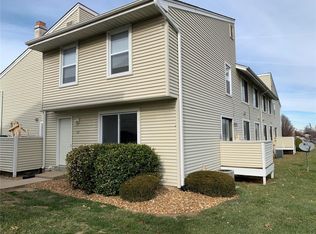 521 Summer Winds Ln #H, Saint Peters, MO 63376