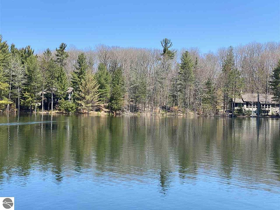 1st image of 0 Pearl Lake Ct