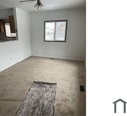 3rd image of 33679 Somerset St
