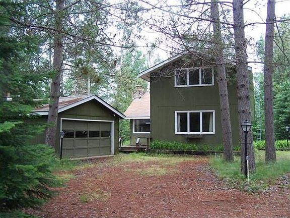 Driveway entry to home