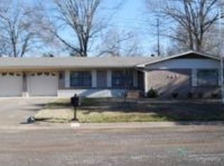 302 Horton St, Kilgore, TX 75662