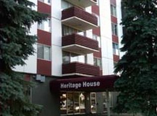 8315 105th St NW #202, Edmonton, AB T6E4H4