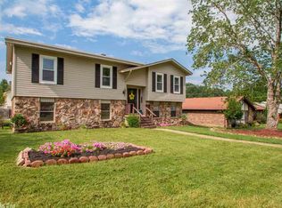 806 Grosvenor Dr, Sherwood, AR 72120