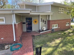 202 Forest Dr, Ellsworth, KS 67439