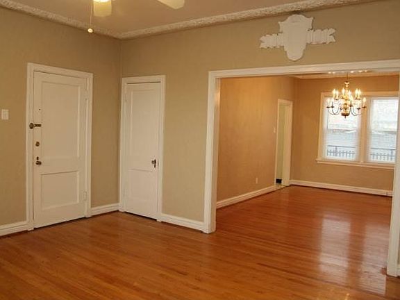 3rd image of 7507 Oxford Dr APT 2E
