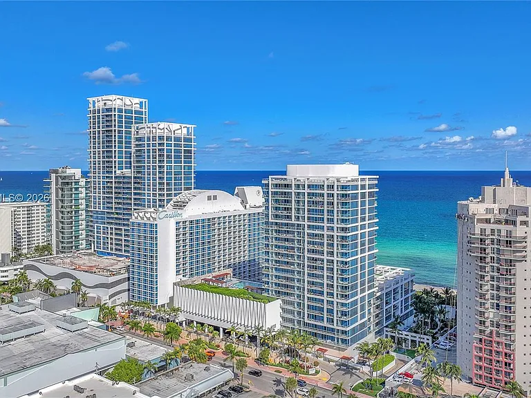 6799 Collins Ave #309 — Photo 32