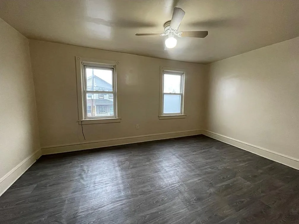 2 bed, 1.0 bath, 950 sqft, $1,500 — Photo 2
