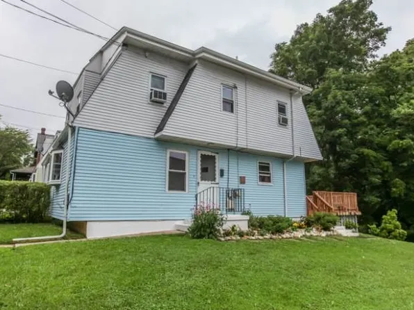 227 E Linden St, Kennett Square, PA 19348