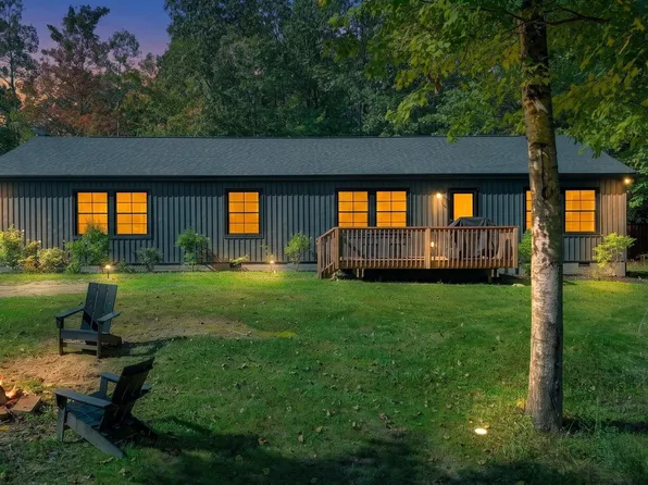 34008 W Buckingham Rd, Logan, OH 43138