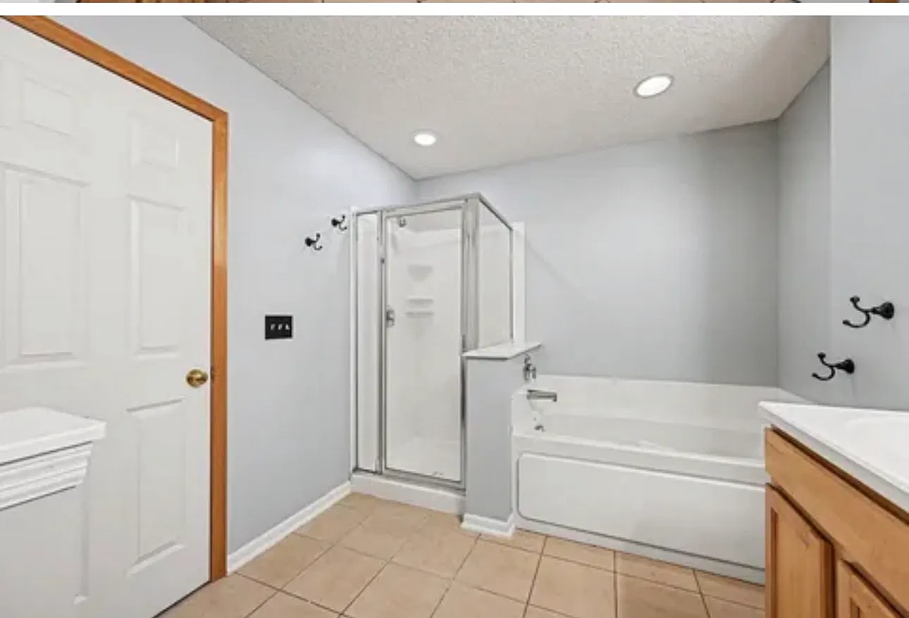 2 bed, 1632 sqft, $2,098 — Photo 1