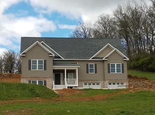 4461 Old Stage Rd, Radford, VA 24141