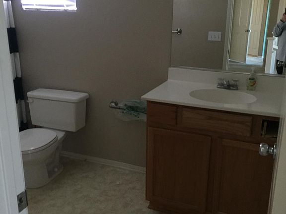 3rd image of 14641 Equestrian Ct