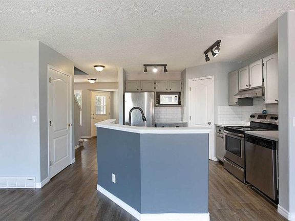 4th image of 7269 W Laguna Way NE