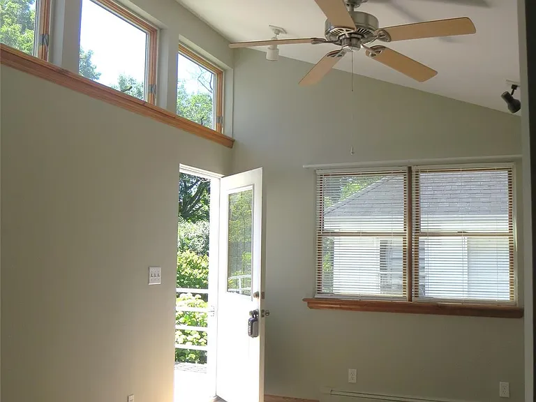 50 Grover Ln — Photo 16