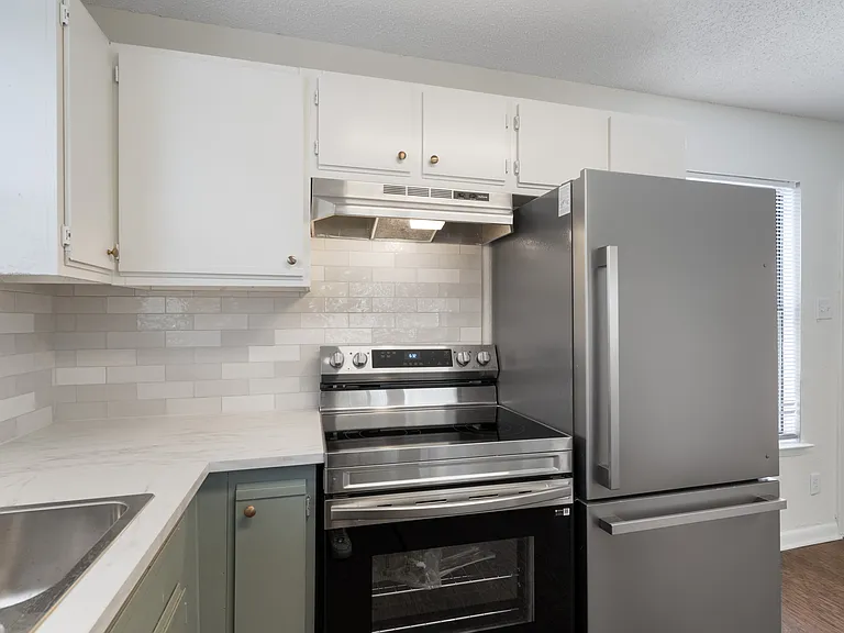 2909 W Slaughter Ln #B — Photo 10
