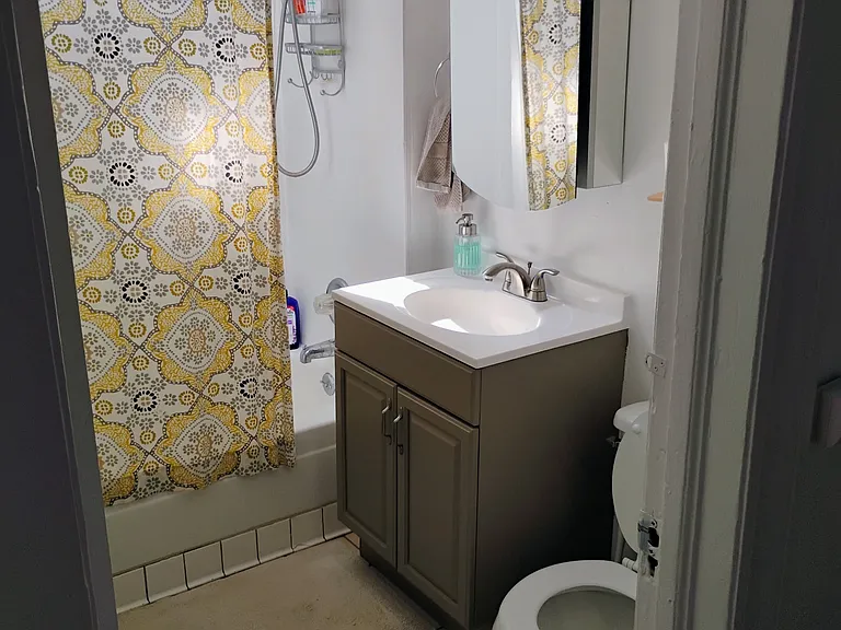 2712 W Evergreen Ave #1R — Photo 7