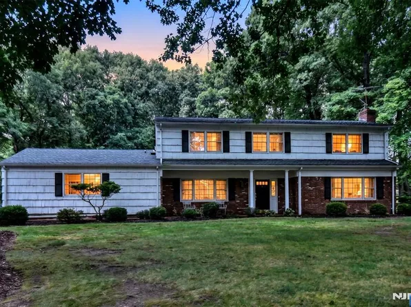 6 Terkuile Road, Montvale, NJ 07645