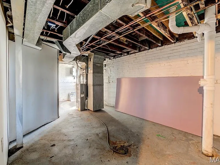 4273 Oleatha Ave — Photo 16