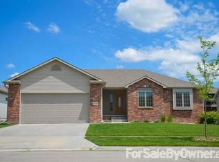 8328 Upton Grey Ln, Lincoln, NE 68516