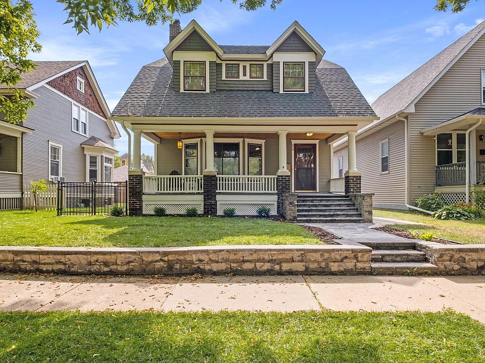 1st image of 834 Ashland Ave