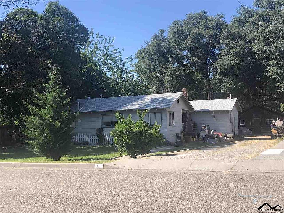 2nd image of 862 Locust Ave