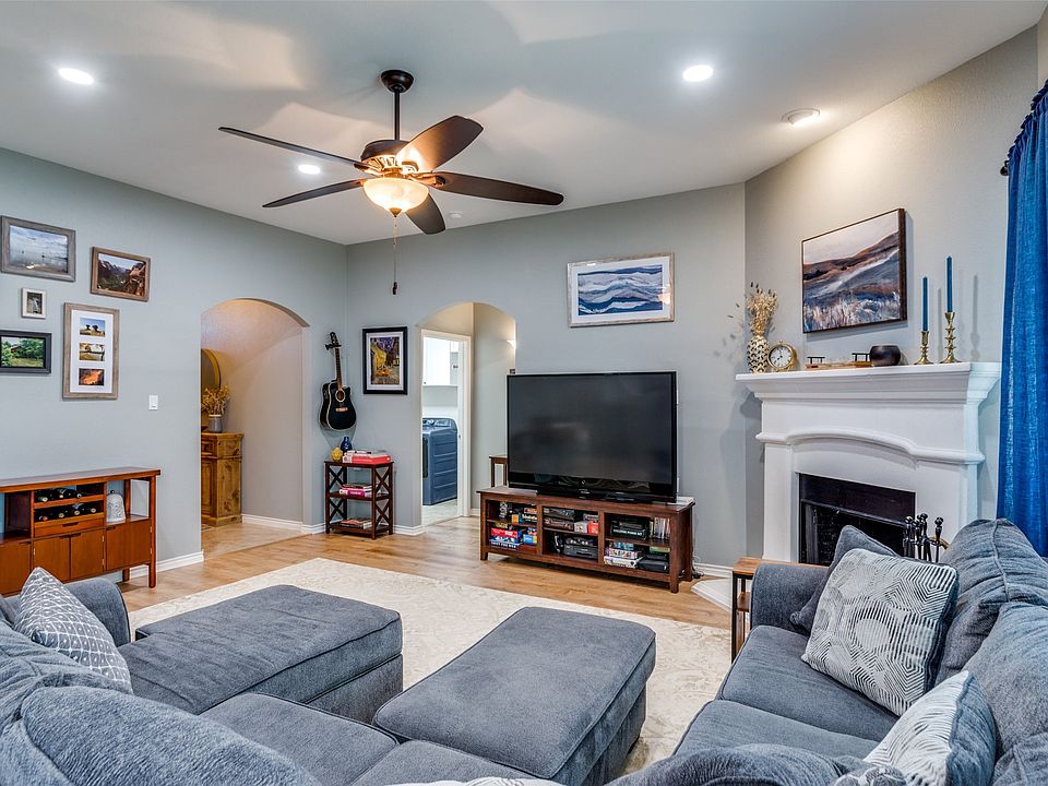 1st image of 9209 Hunters Ct