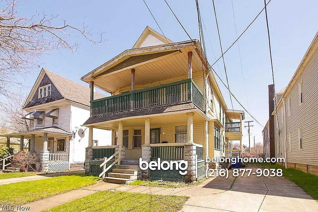 3 bed, 1.0 bath, 800 sqft, $1,295 — Photo 1