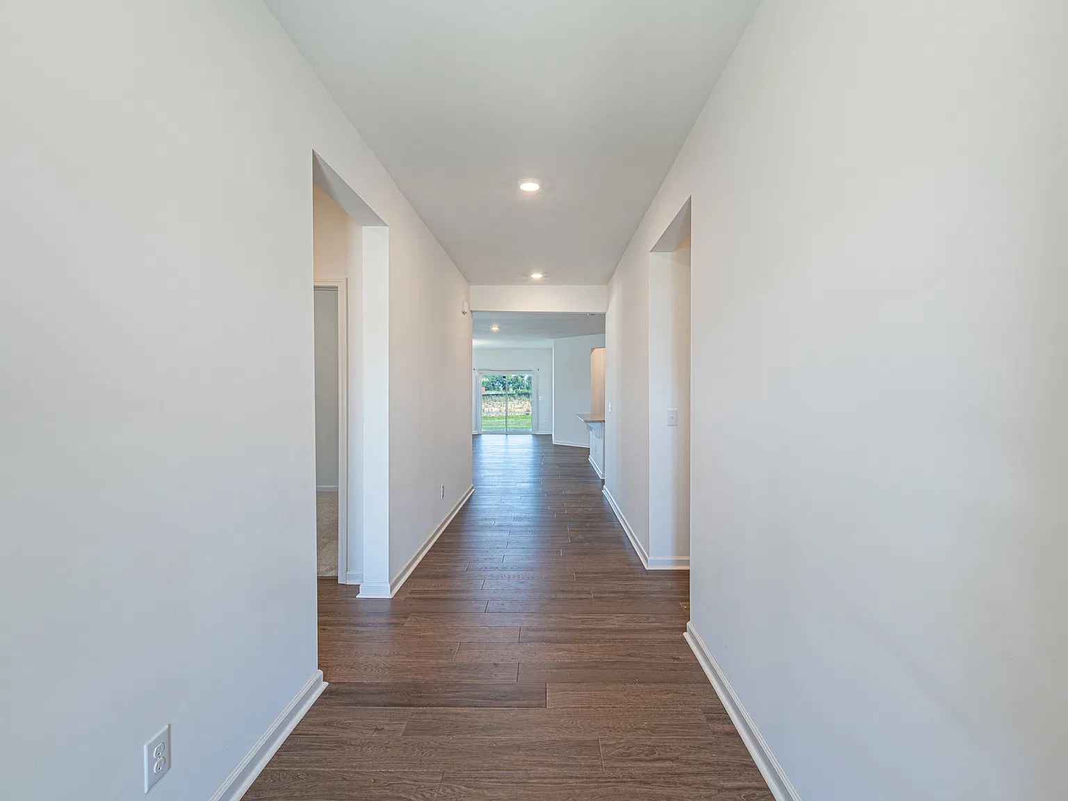 86 Norman Ave — Photo 3