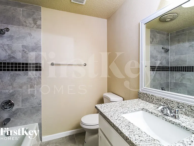 2509 E Williamsburg Mnr — Photo 14