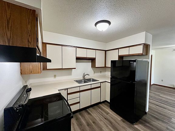 2nd image of 714-810 S State St #806-3