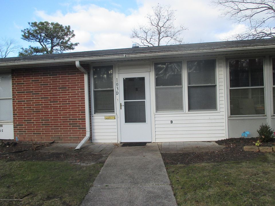1st image of 103D Edinburgh Ln #1004