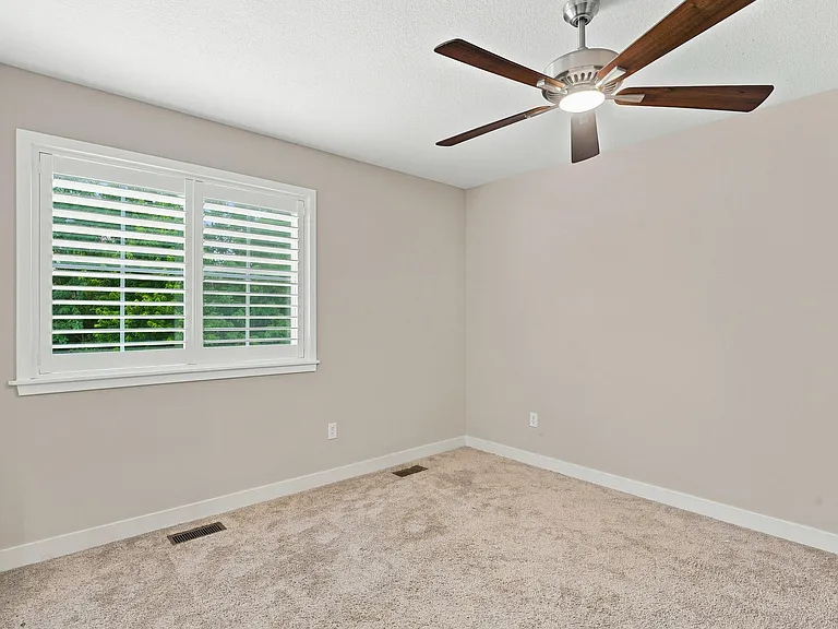4000 W Worley St #2 — Photo 19