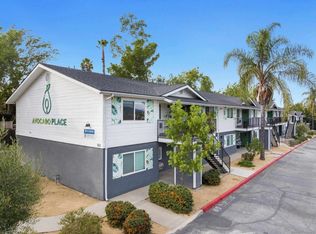 303 W Clemmens Ln, Fallbrook, CA 92028