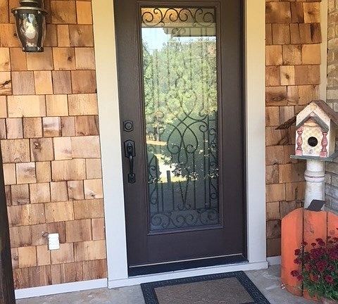 3rd image of 122 Honeysuckle St