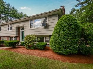 93 Old Post Rd, East Walpole, MA 02032