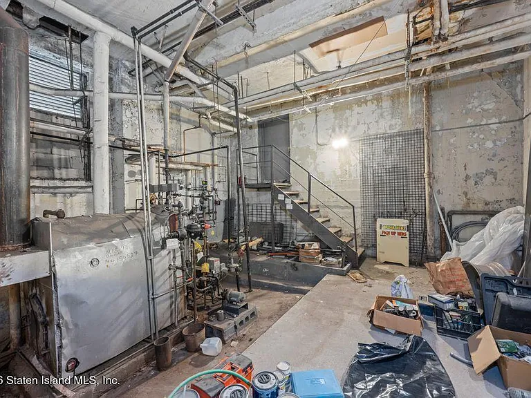 37 Avon Pl #4C — Photo 41