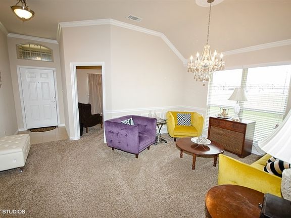 2nd image of 118 Cardiff Ln